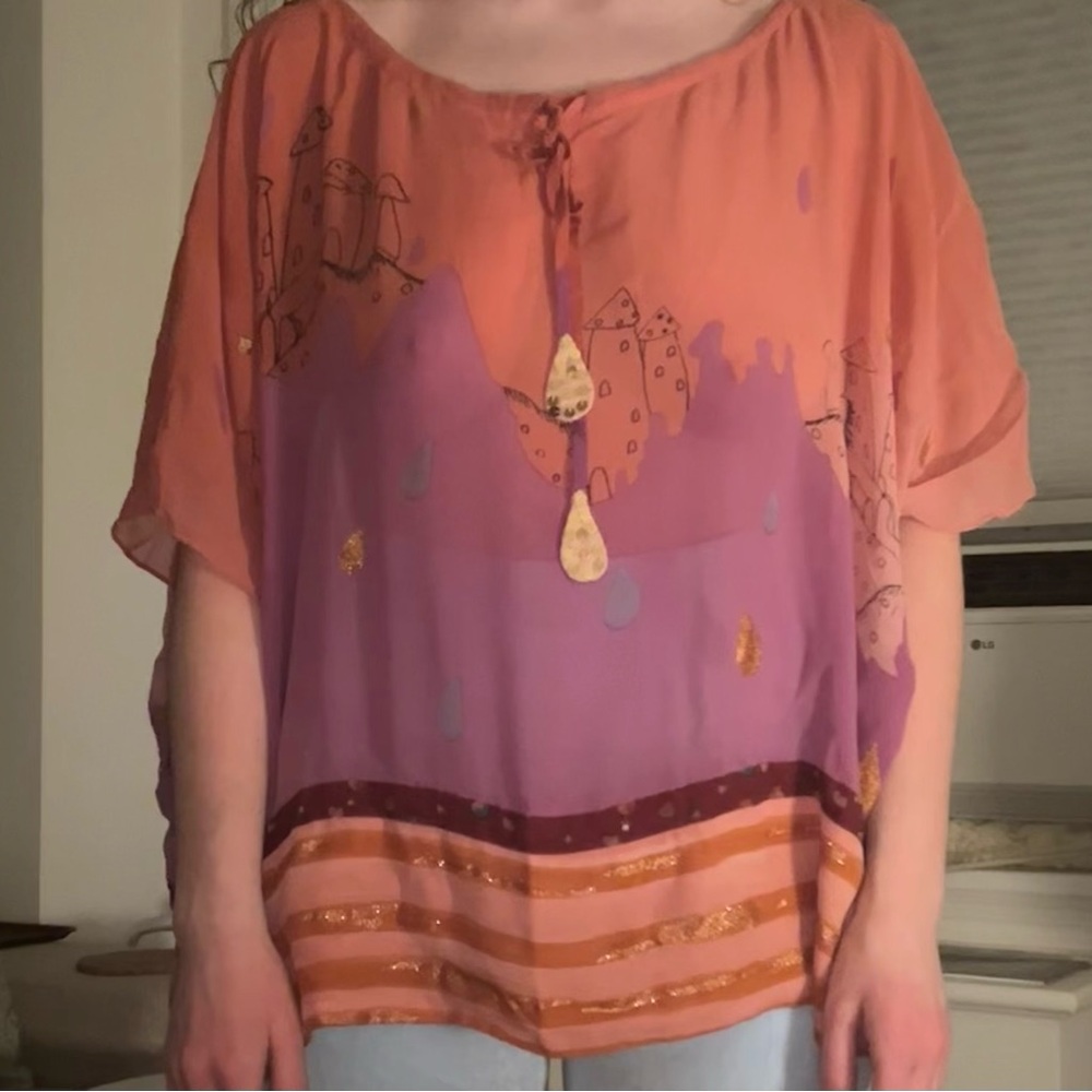 Beautiful silk tunic by tsumori chisato with fairytale print - Picture 5 of 6